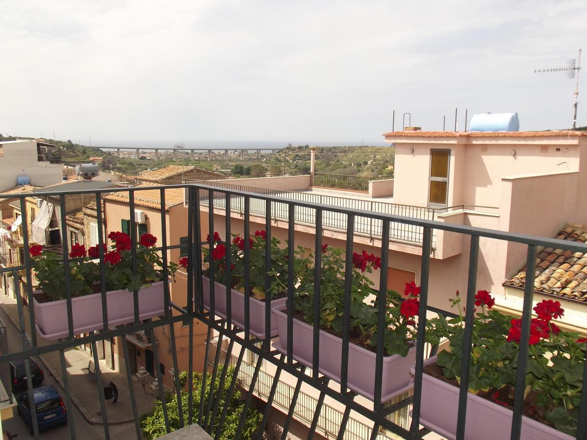 לסקארי Le Due Sicilie B&B מראה חיצוני תמונה